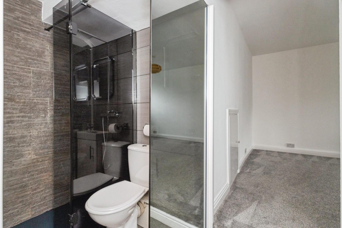 Mottram Old Road, Stalybridge, Cheshire , SK15 2SZ