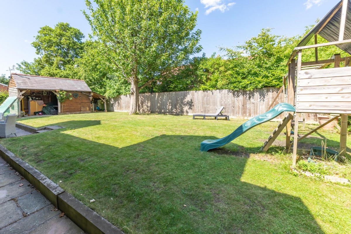 Green End Street, Aston Clinton