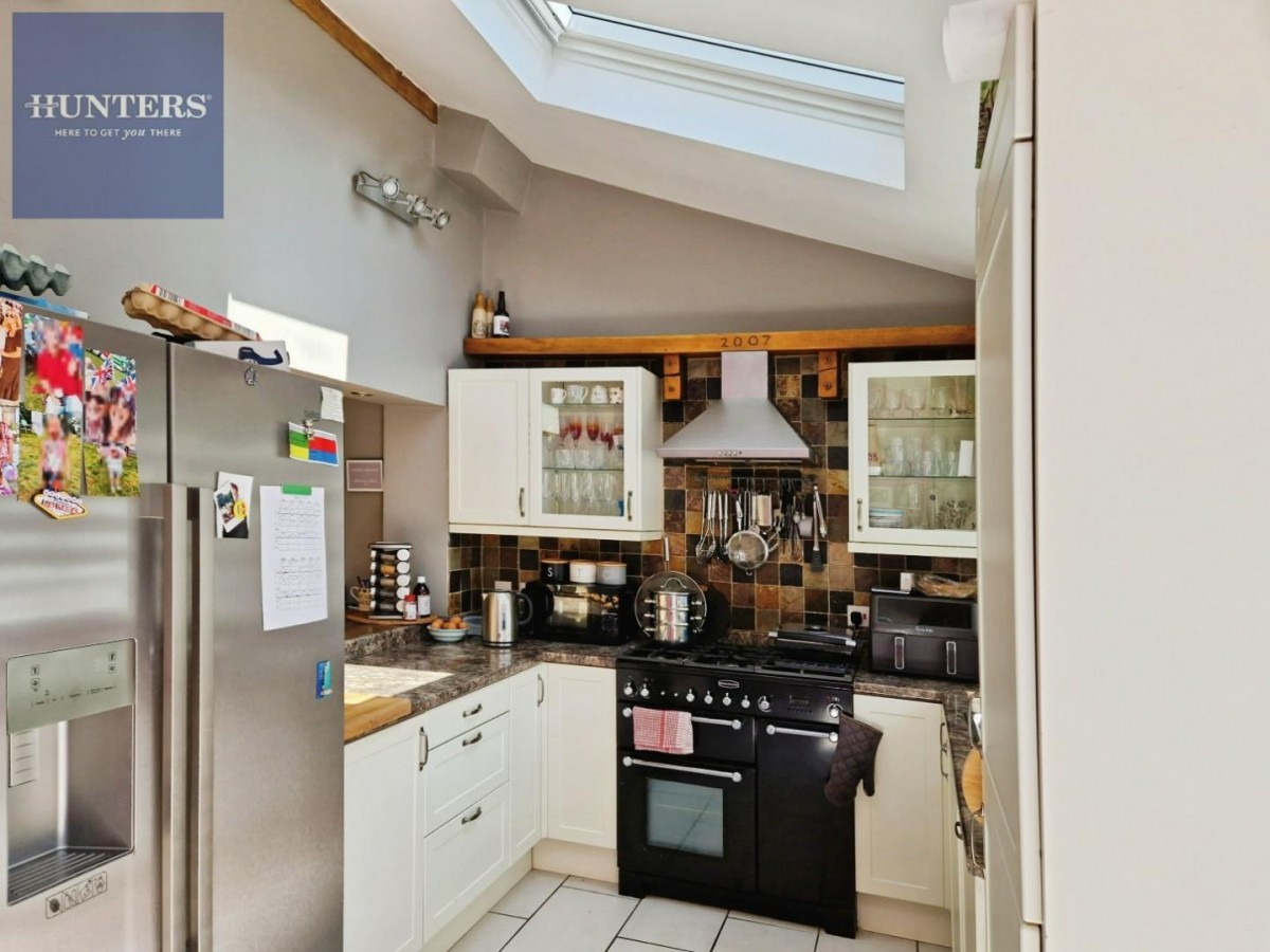 Glan-y-Nant, Pencoed, Bridgend, CF35 6TG