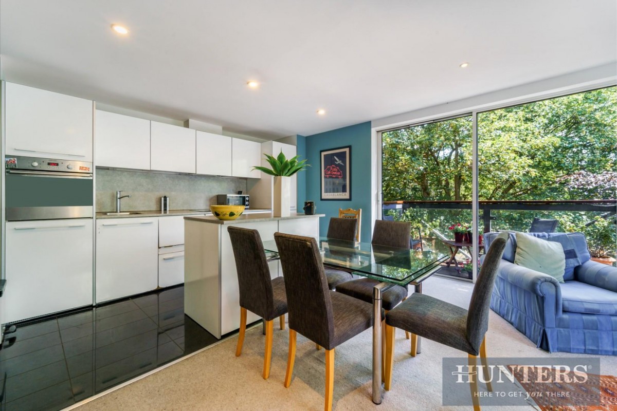 Union Lane, Isleworth