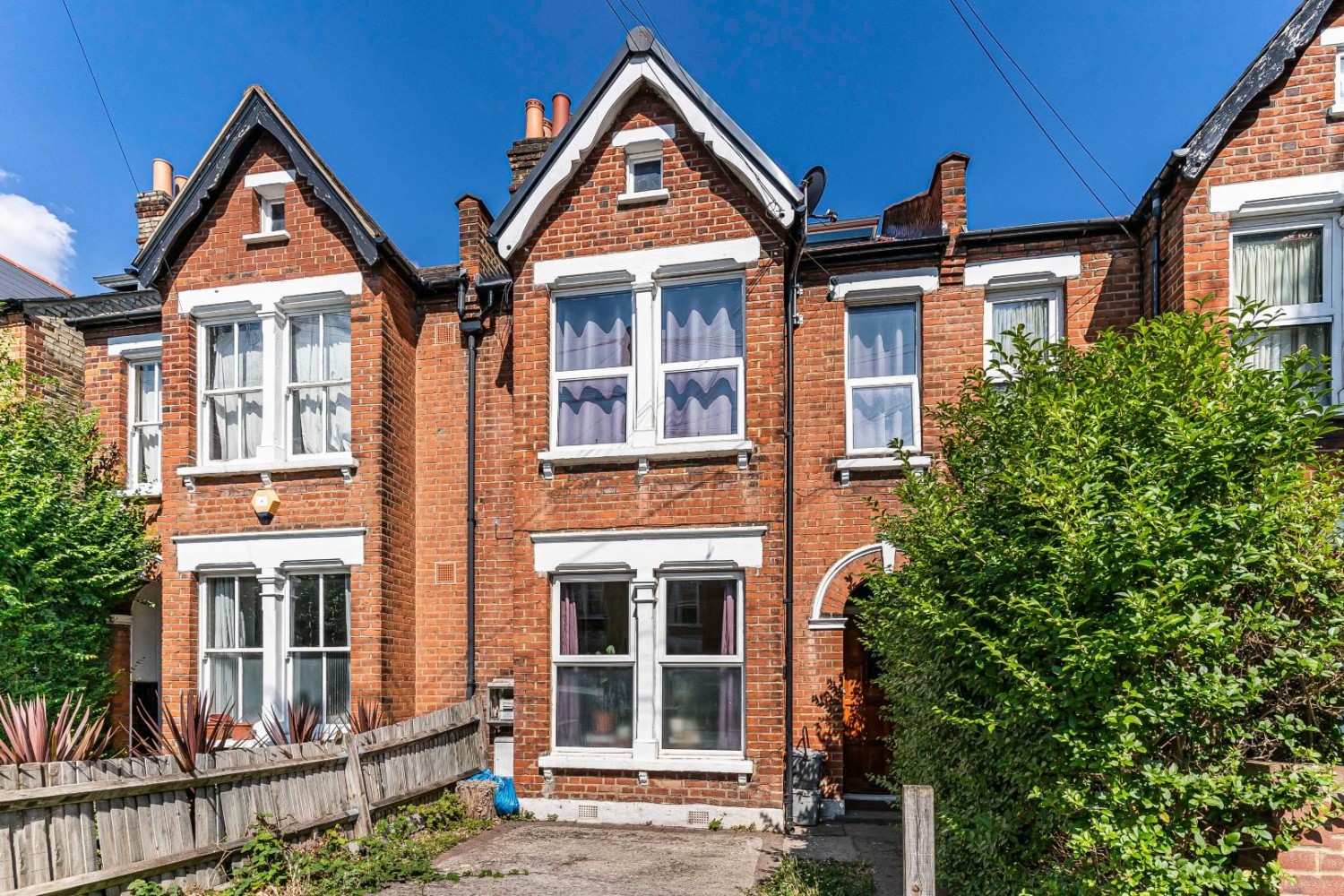 Elsinore Road, London