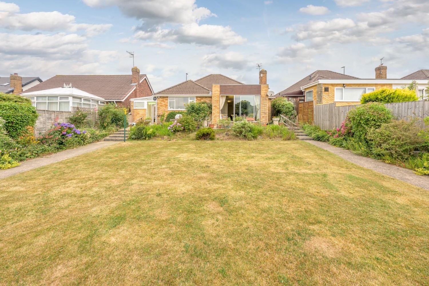 Sandyfields Road, Dudley