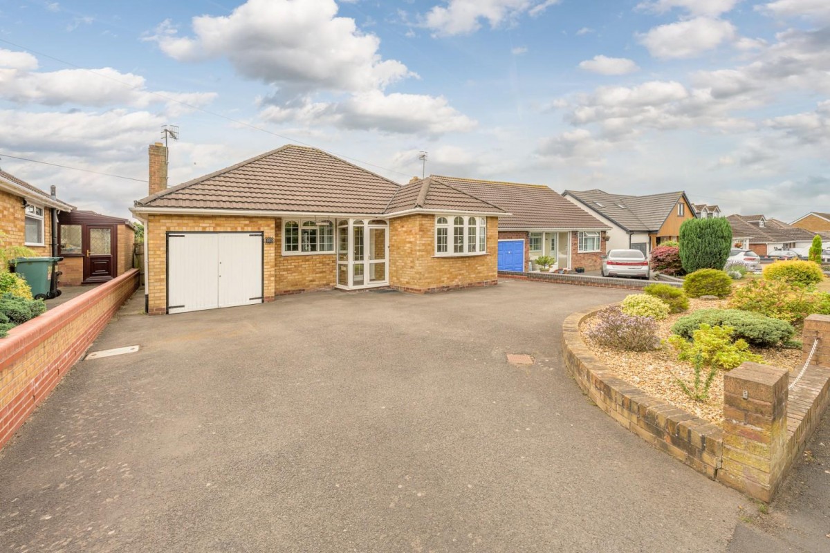 Sandyfields Road, Dudley