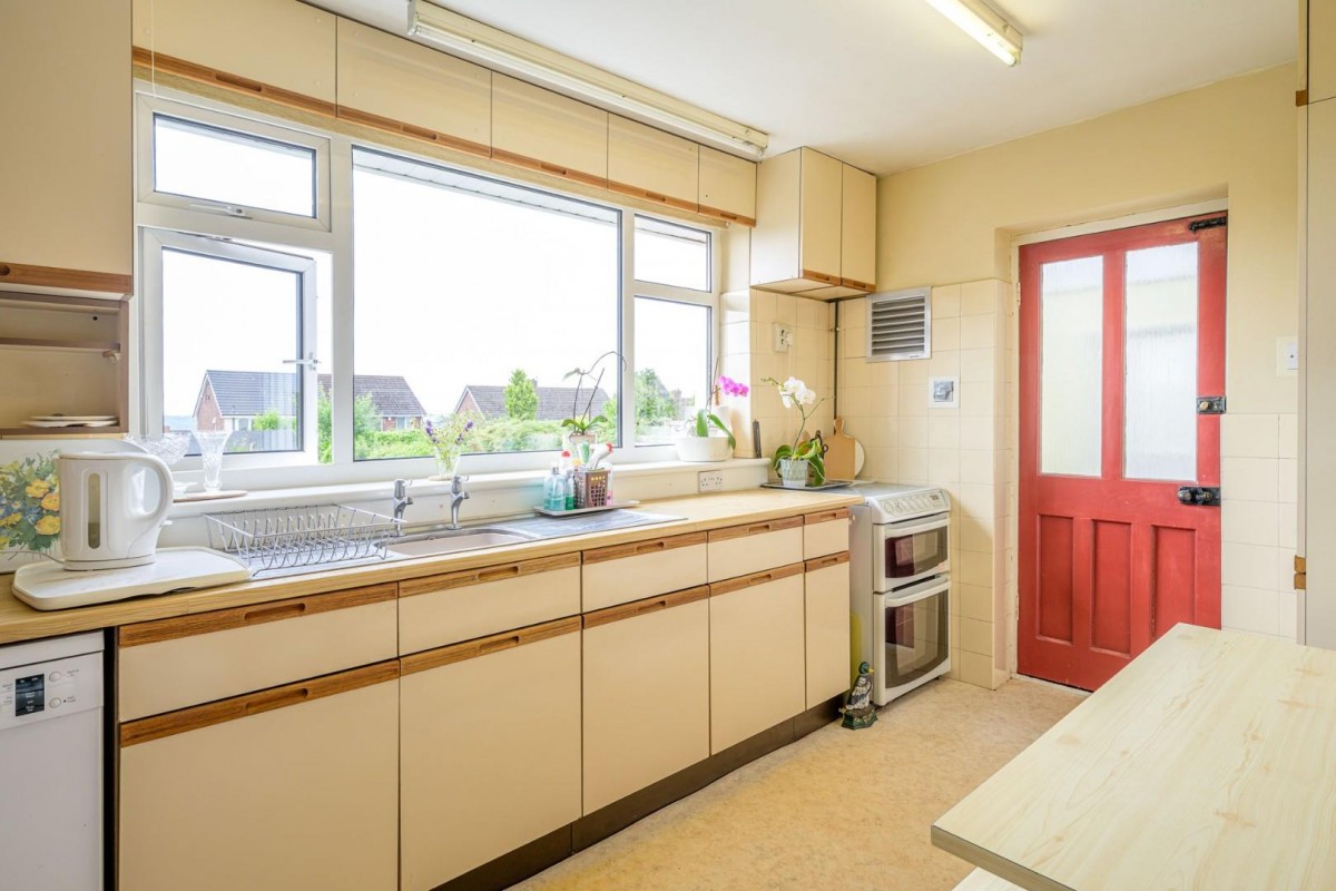 Sandyfields Road, Dudley