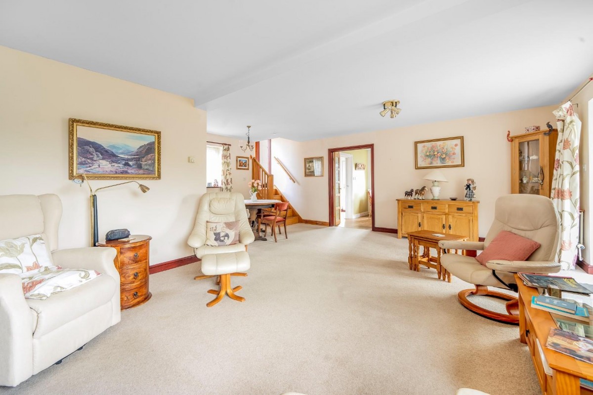 Weavers Drive, Uley, Dursley