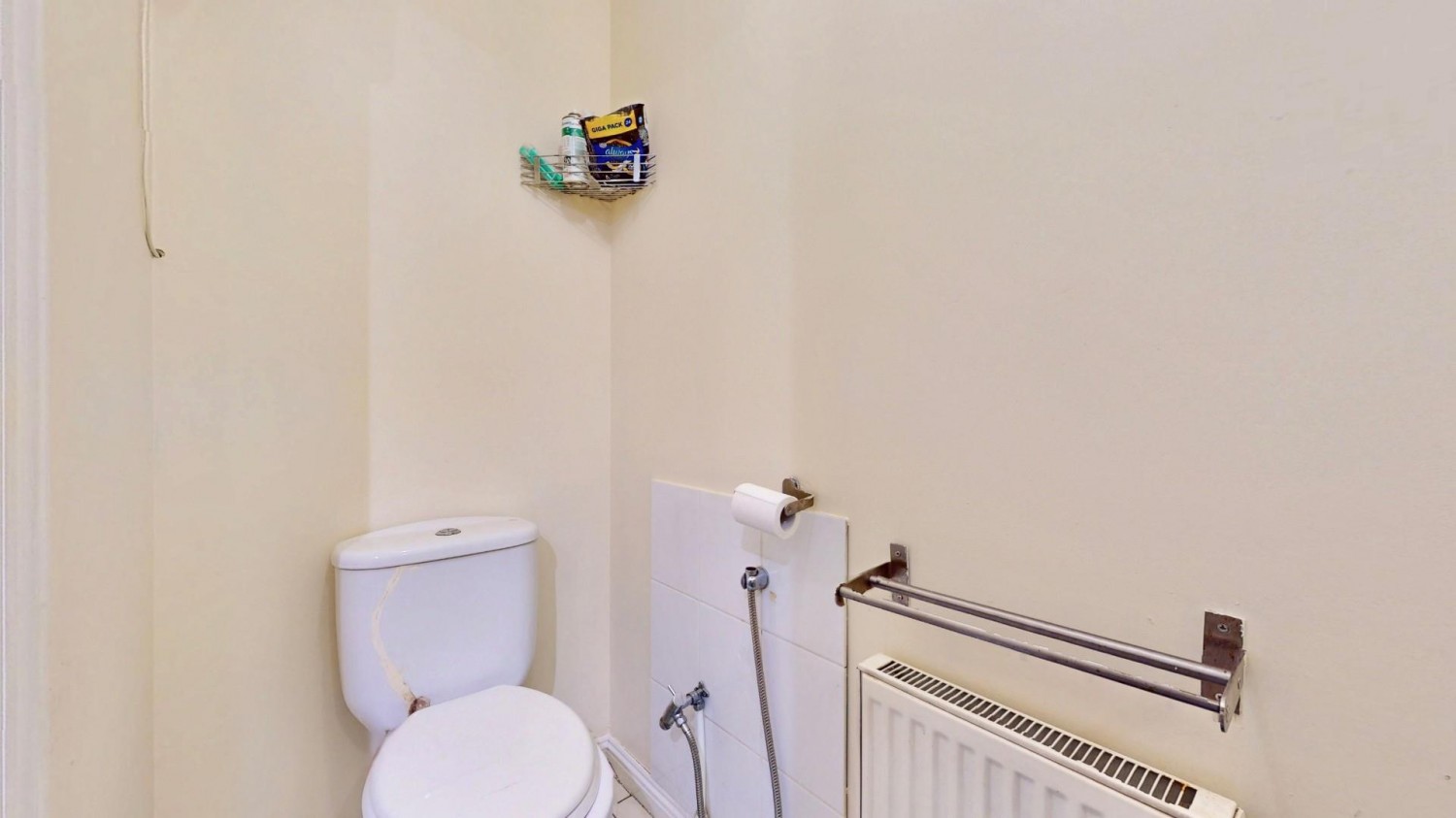 Westfield Gardens, Chadwell Heath, RM6
