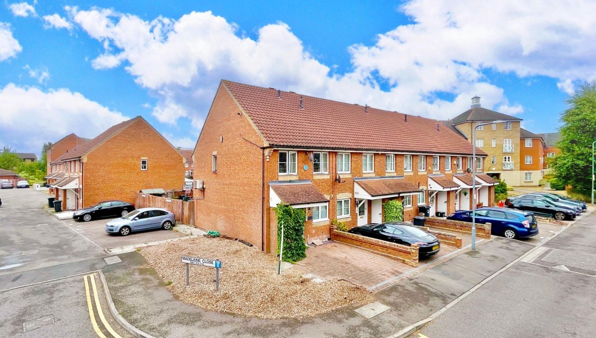 Westfield Gardens, Chadwell Heath, RM6