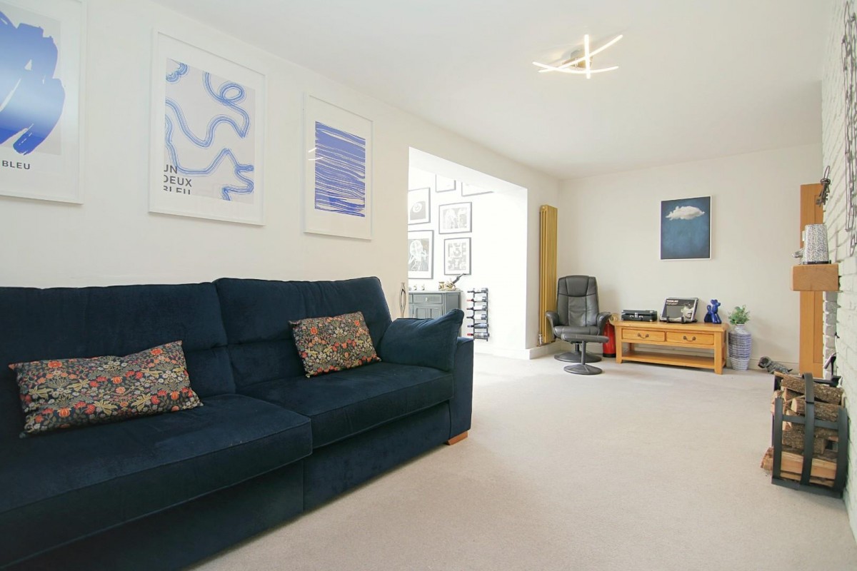 Wellstone Avenue, Bramley, LS13 4EE
