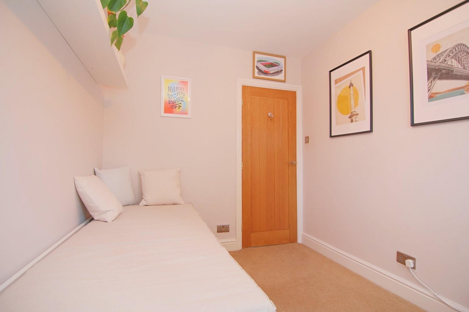 Wellstone Avenue, Bramley, LS13 4EE