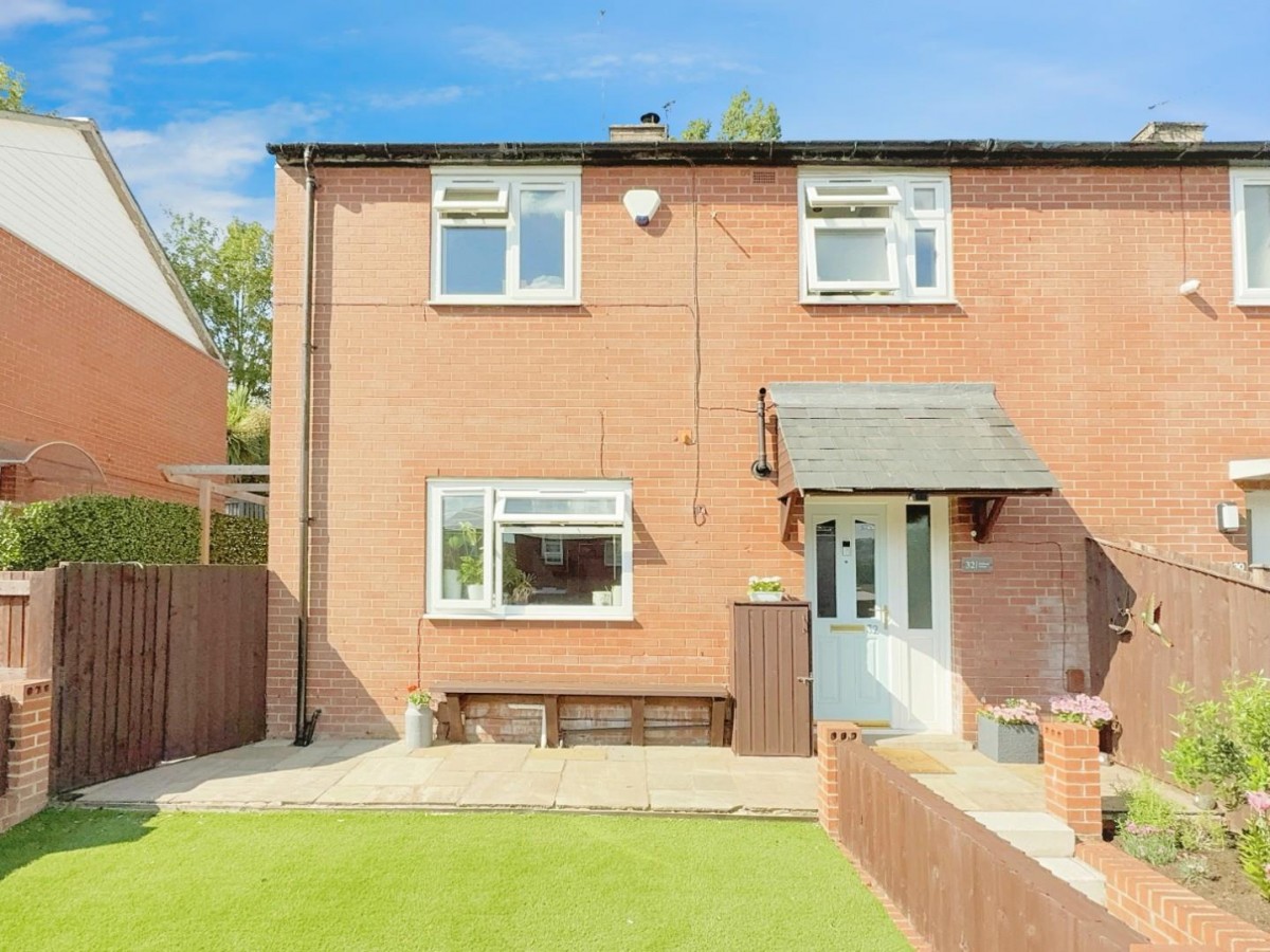 Wellstone Avenue, Bramley, LS13 4EE