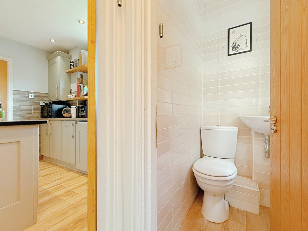 Wellstone Avenue, Bramley, LS13 4EE