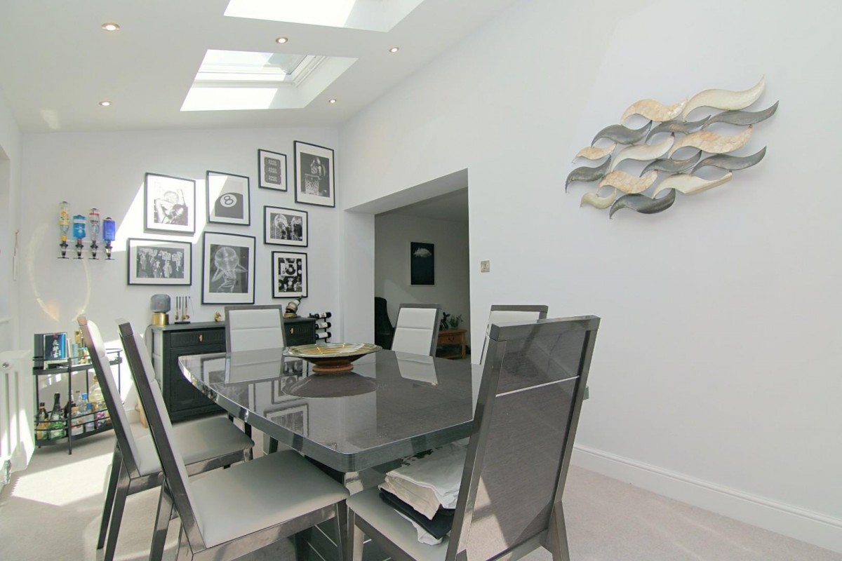 Wellstone Avenue, Bramley, LS13 4EE