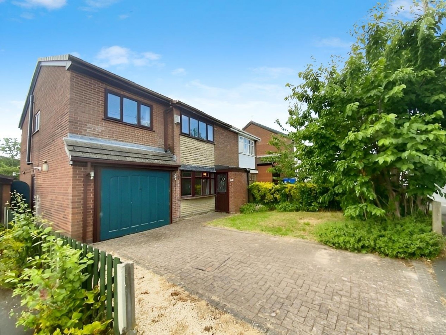Lapwing Close, Stalybridge, Cheshire