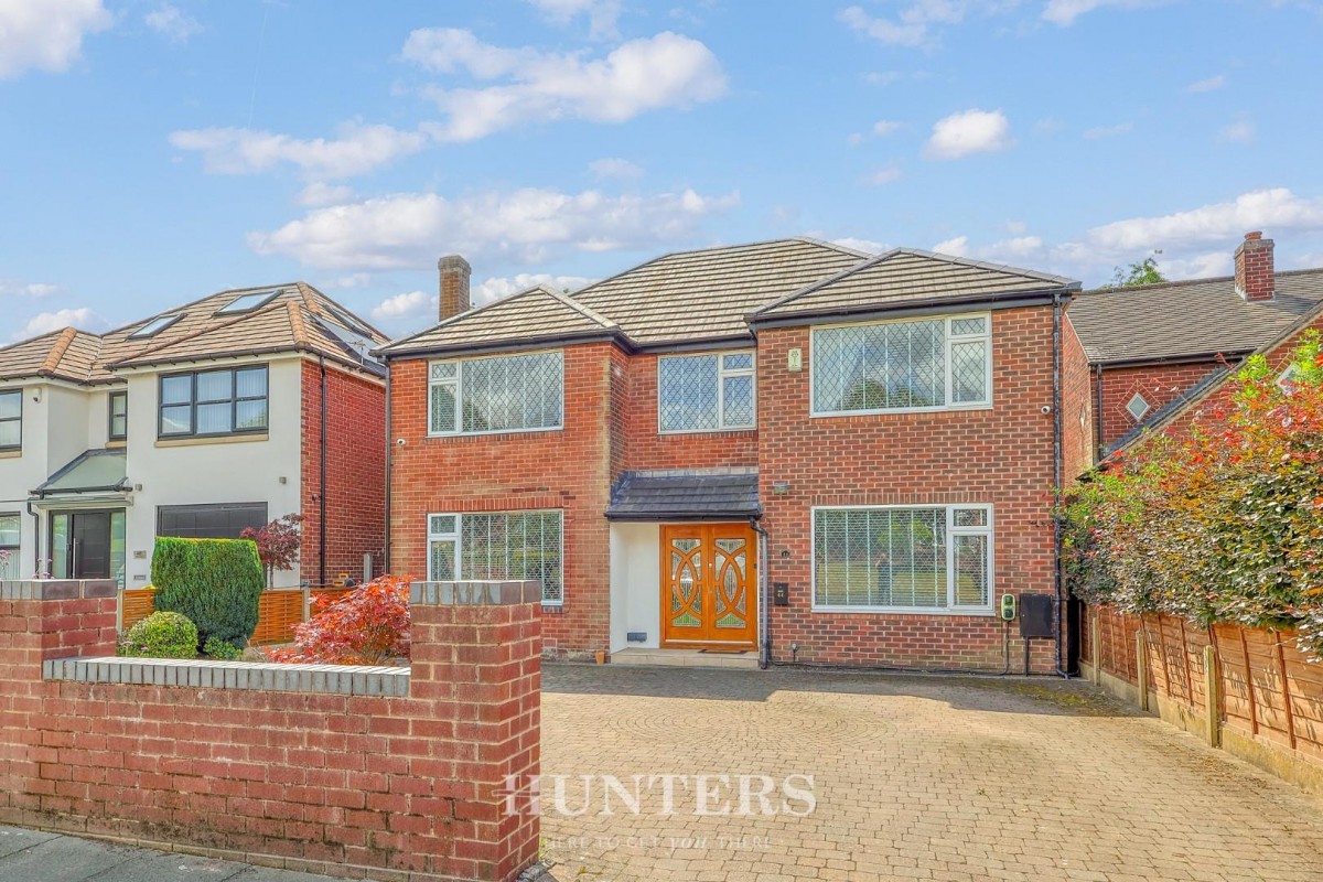 Mainway, Alkrington, M24