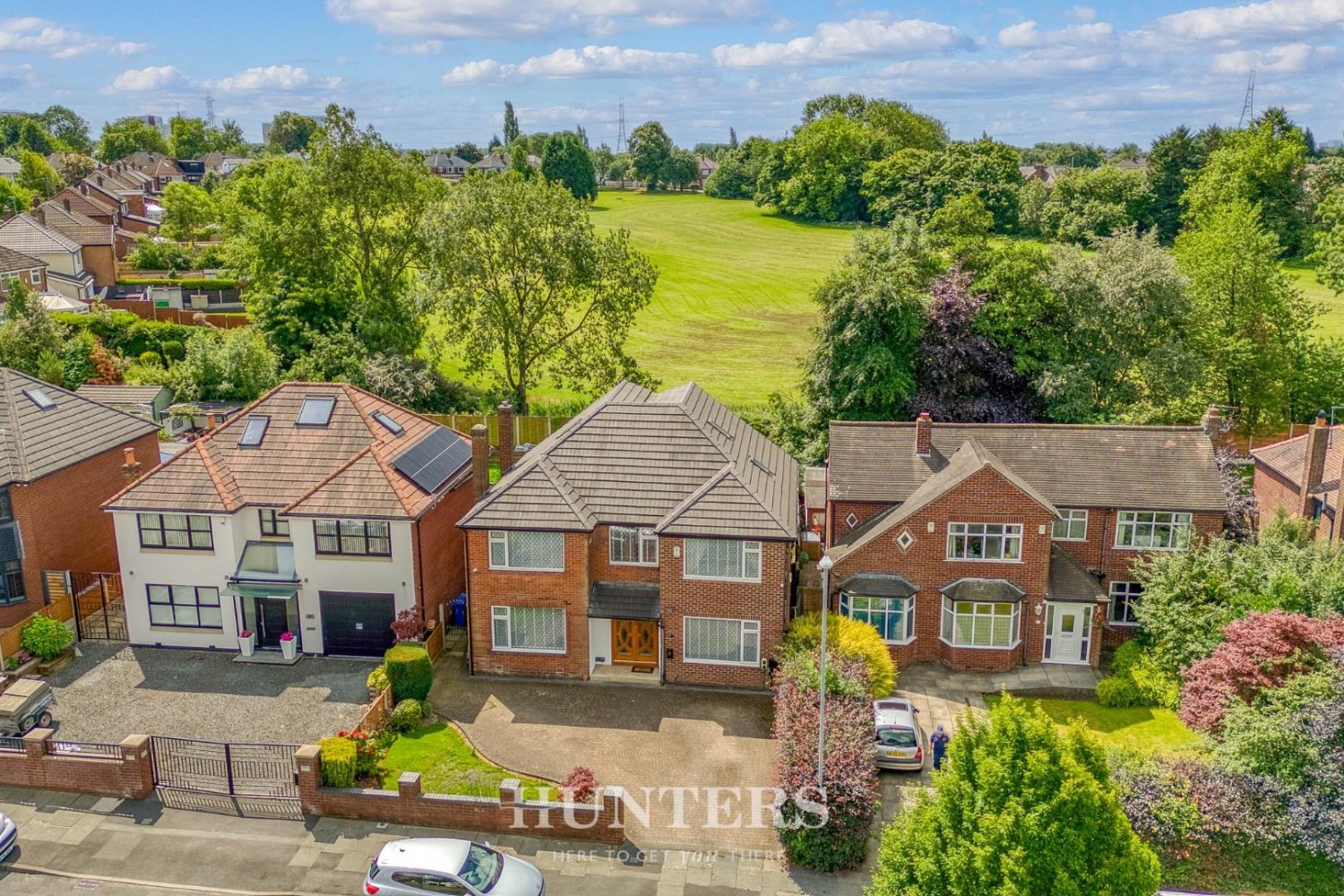 Mainway, Alkrington, M24