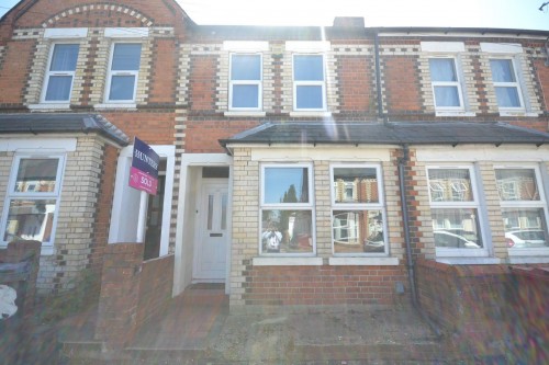 Pitcroft Avenue, Reading