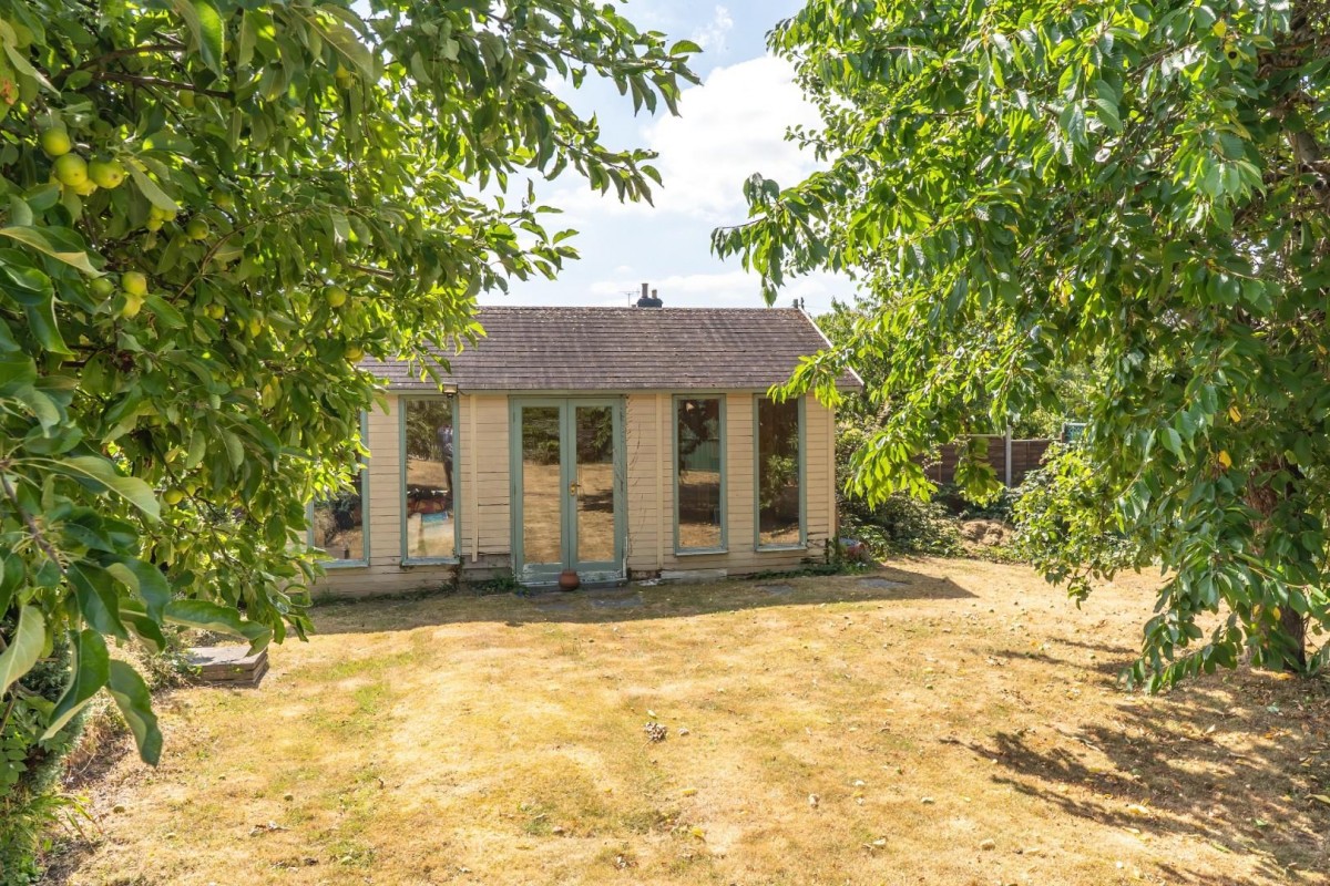 Barnabas Road, Leighton Buzzard