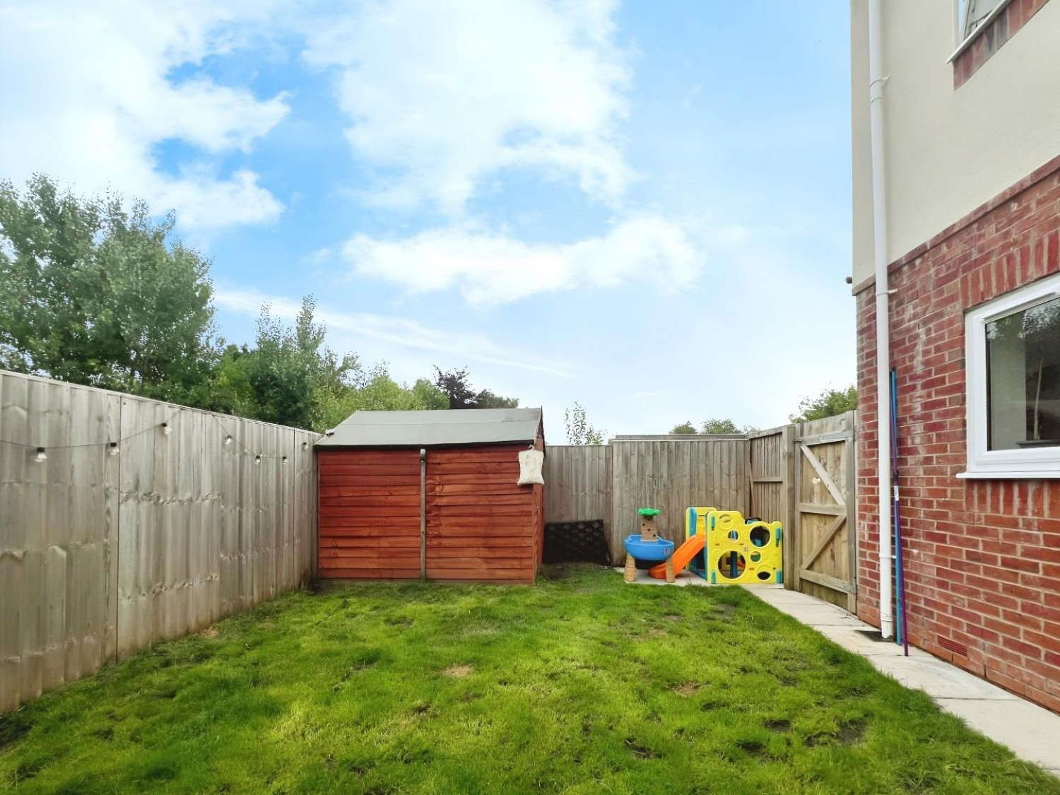 Bramblemead, Leigh, WN7 5GH