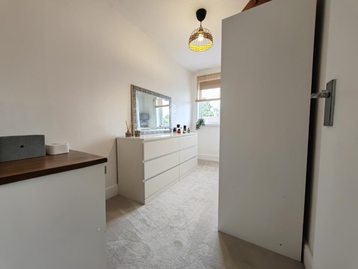 Dalcross, Bracknell