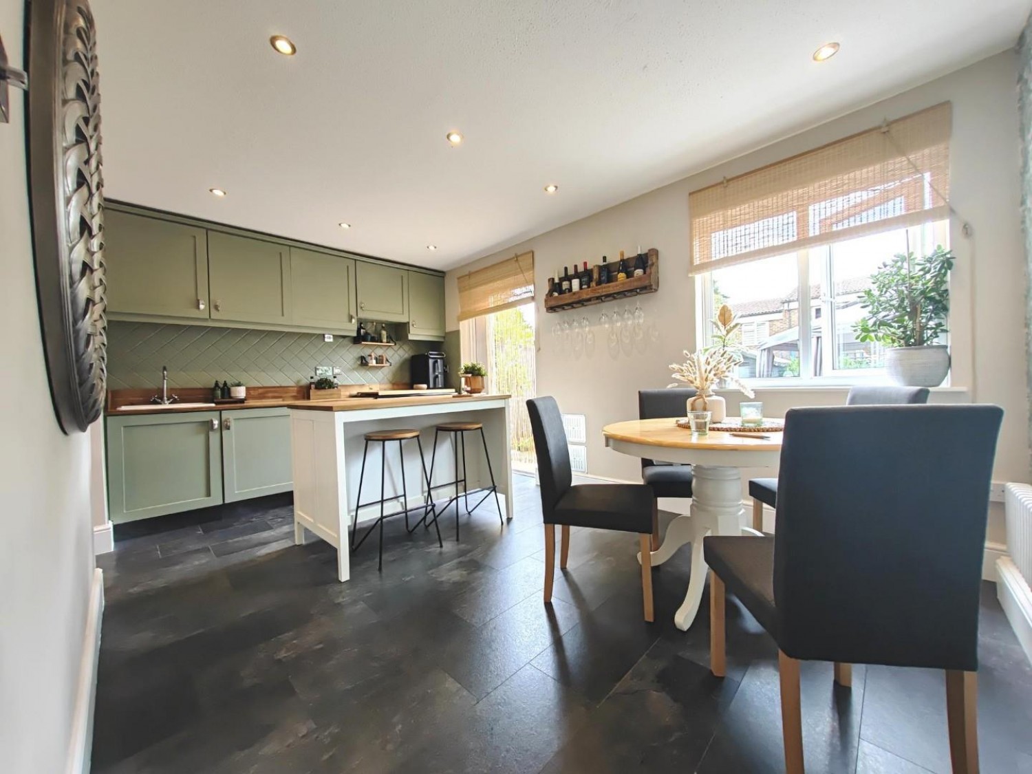 Dalcross, Bracknell