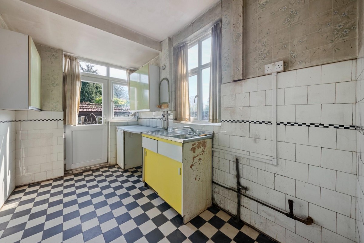 Hughes Road, Hayes, UB3 3AP