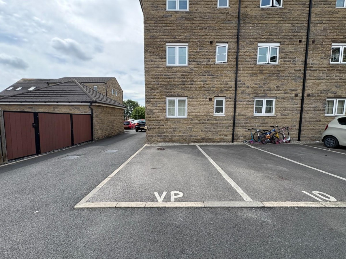 Highfield Chase, Dewsbury, West Yorkshire