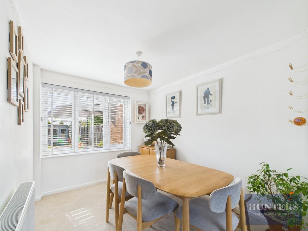 Lichfield Drive, Cheltenham