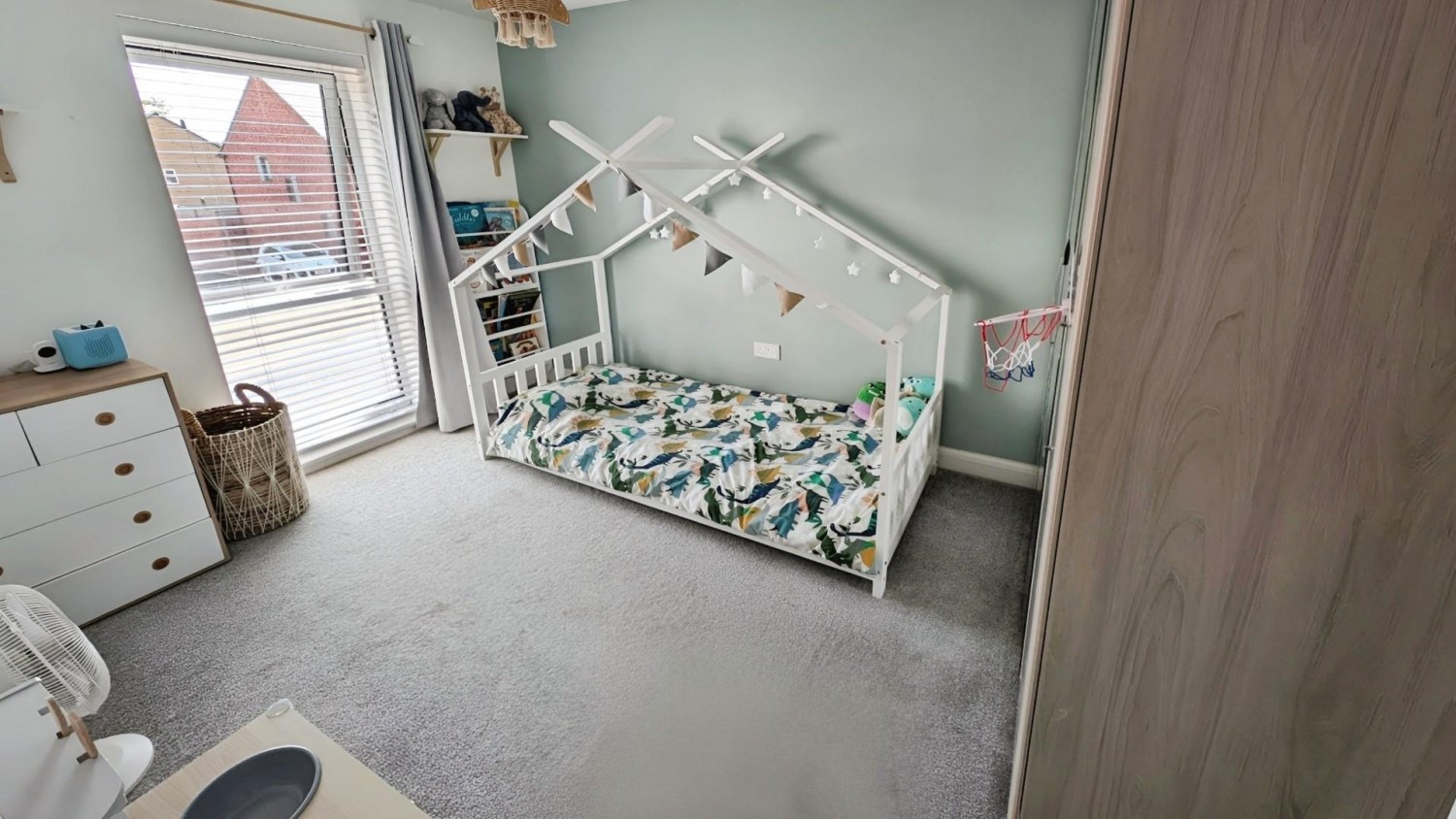 Dowsell Way, Yate, Bristol