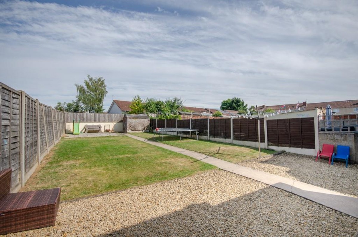 Springfield Avenue, Mangotsfield, Bristol, BS16 9BL