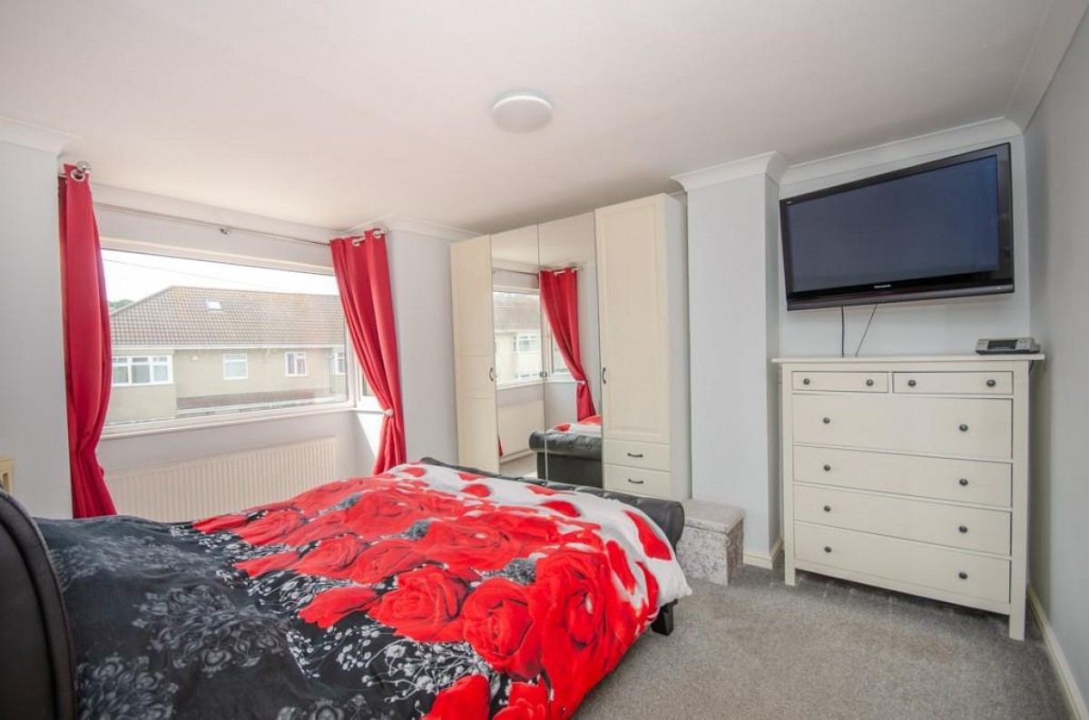 Springfield Avenue, Mangotsfield, Bristol, BS16 9BL