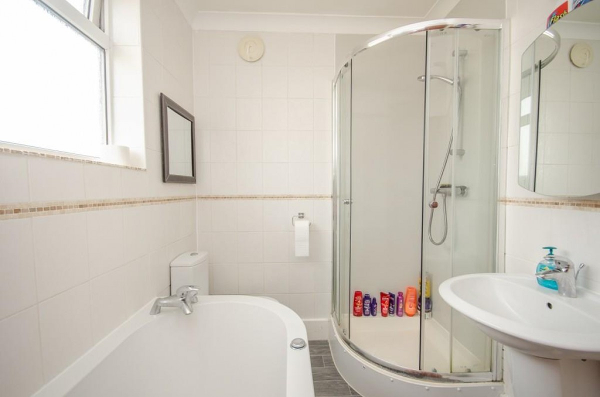 Springfield Avenue, Mangotsfield, Bristol, BS16 9BL