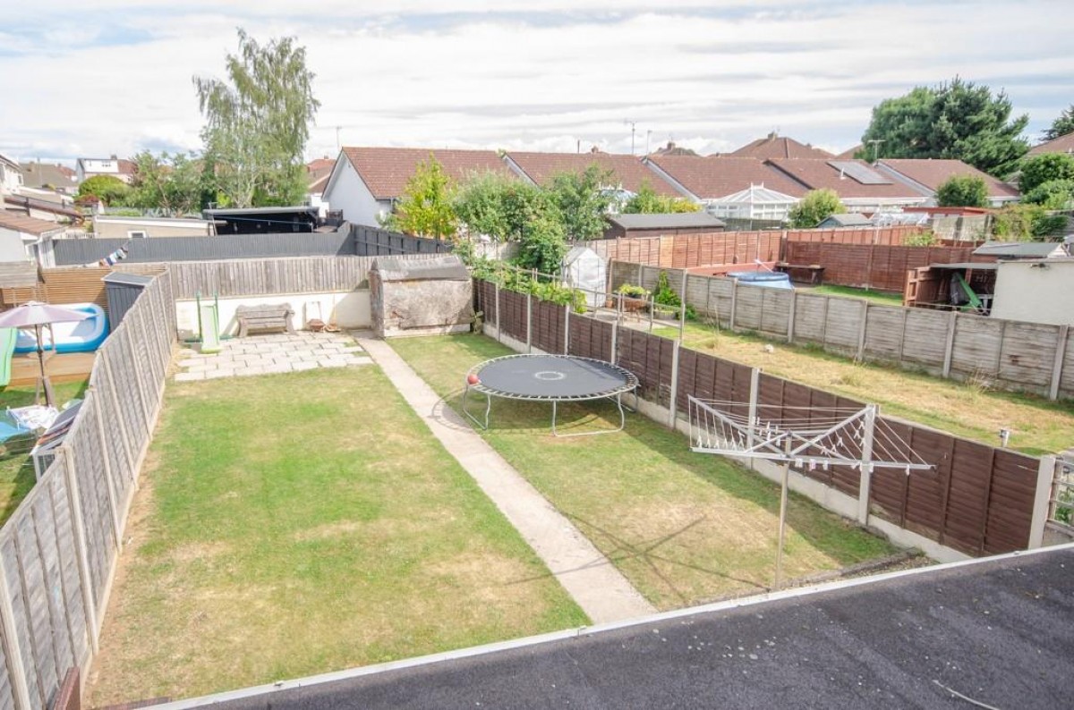 Springfield Avenue, Mangotsfield, Bristol, BS16 9BL