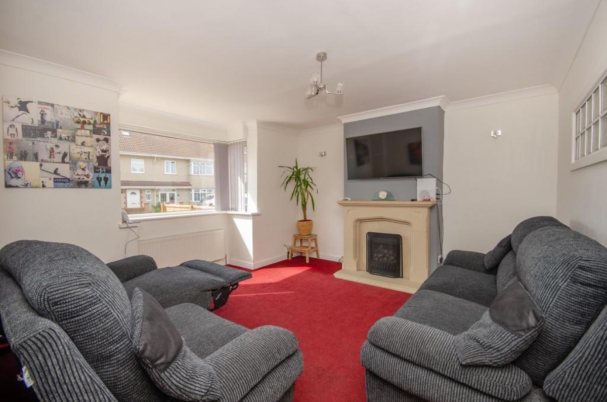 Springfield Avenue, Mangotsfield, Bristol, BS16 9BL