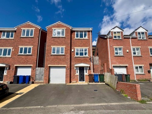 Worsbrough Road, Blacker Hill, Barnsley