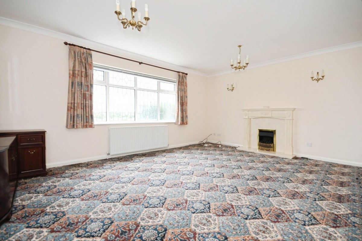 Ashover Road, Inkersall, Chesterfield, S43 3EG