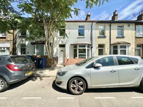 Grosvenor Road, Hanwell, W7 1HP