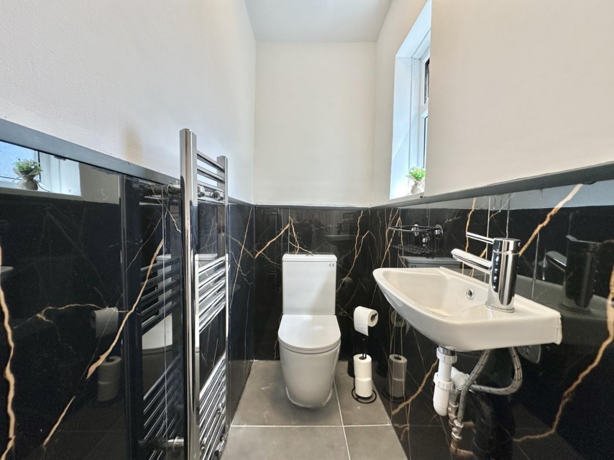 Grosvenor Road, Hanwell, W7 1HP