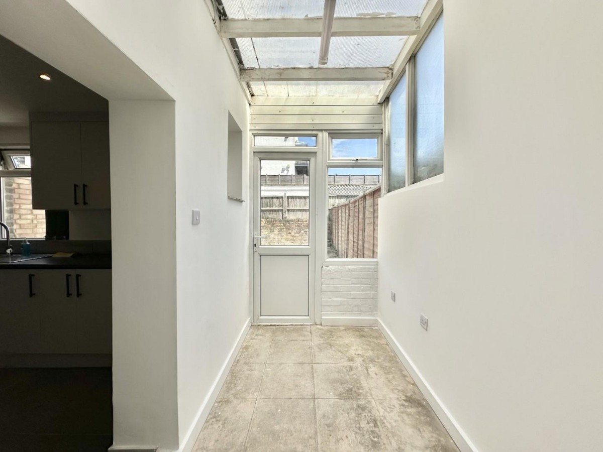 Grosvenor Road, Hanwell, W7 1HP