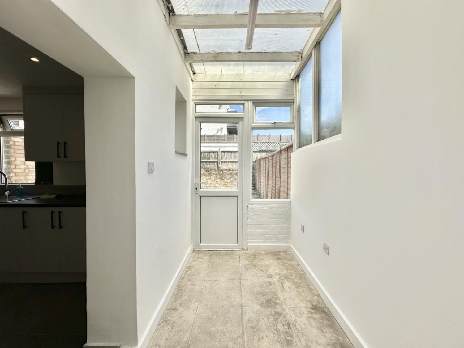 Grosvenor Road, Hanwell, W7 1HP