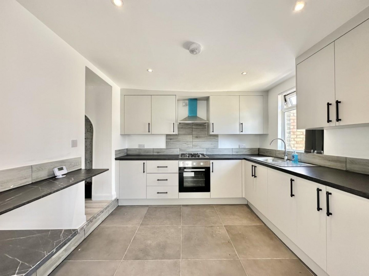 Grosvenor Road, Hanwell, W7 1HP