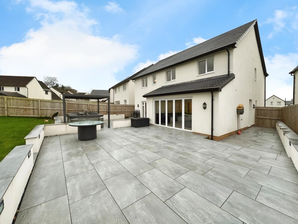 Millstone Place, Endmoor