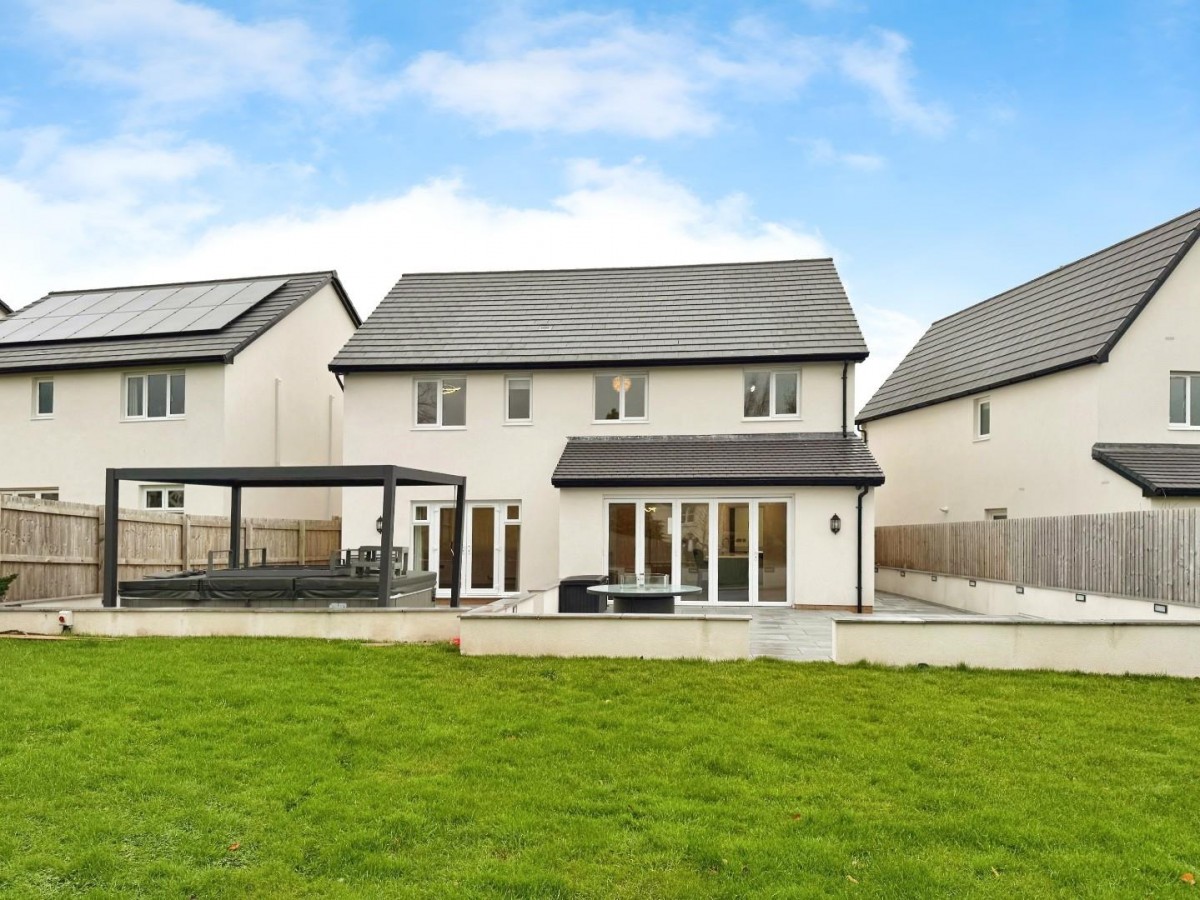 Millstone Place, Endmoor