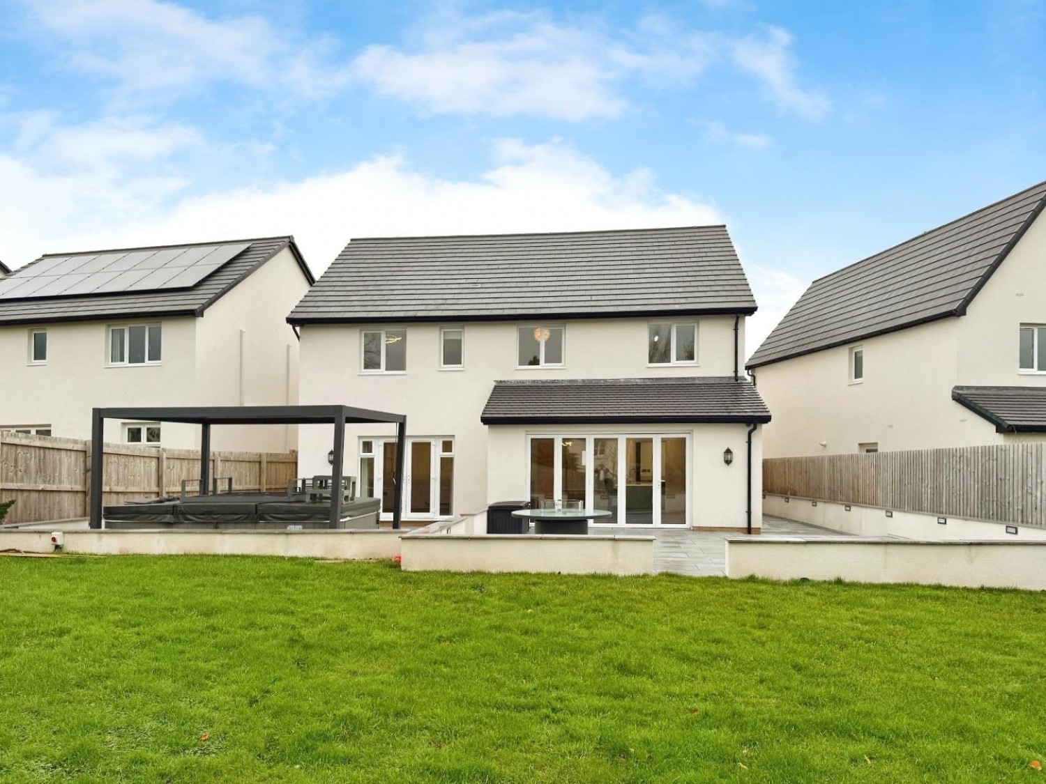 Millstone Place, Endmoor