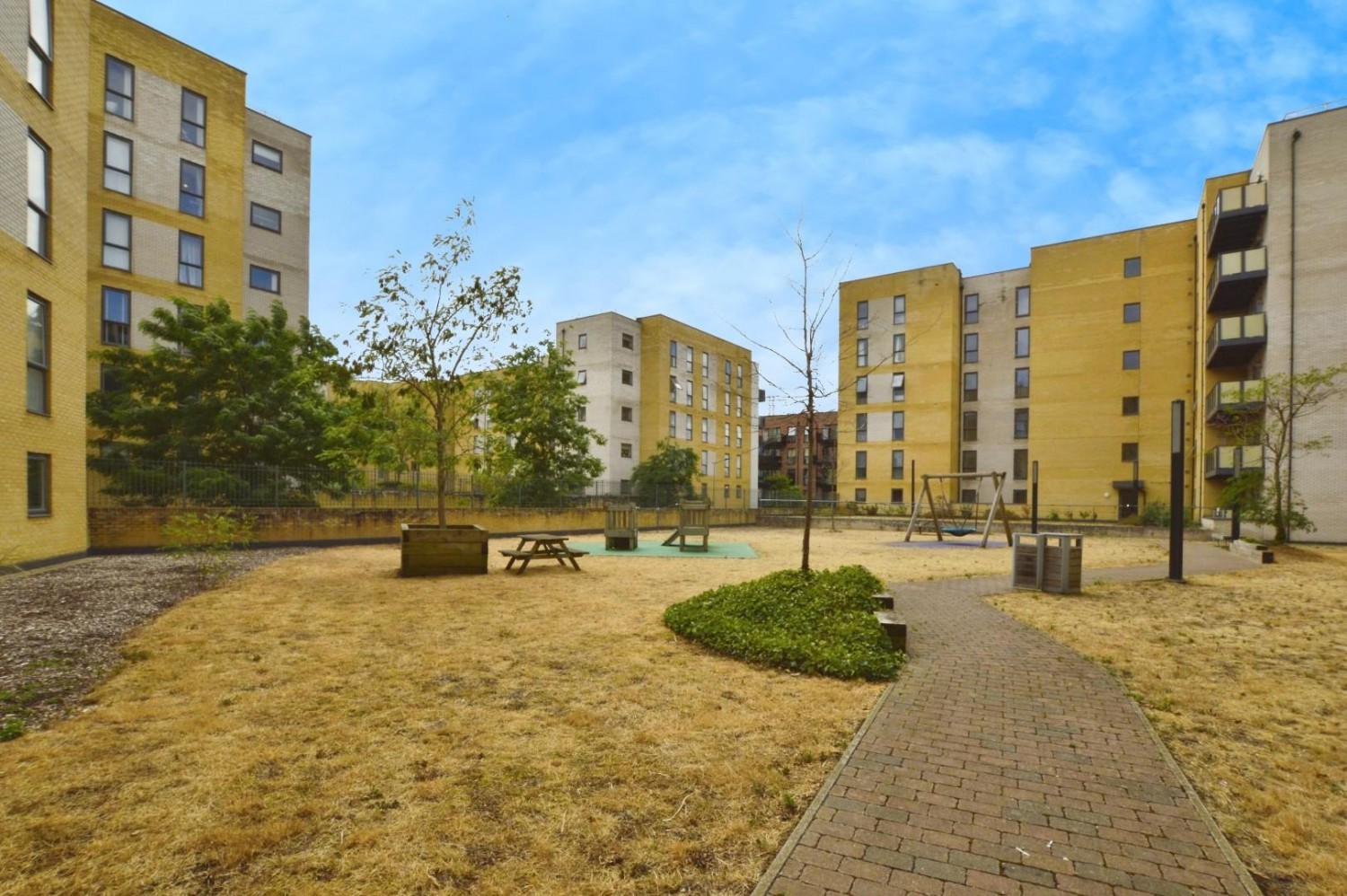 Handley Page Road, Barking