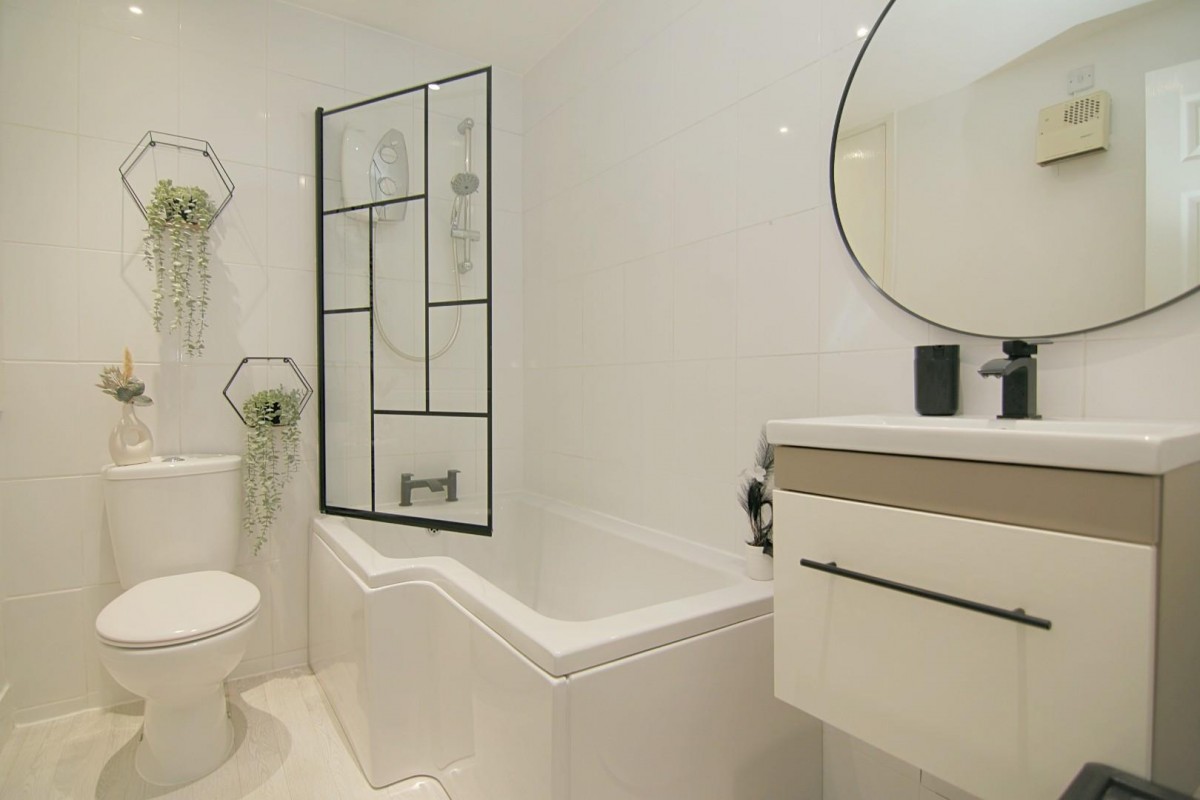 Swinnow Close, Bramley , LS13 4NF