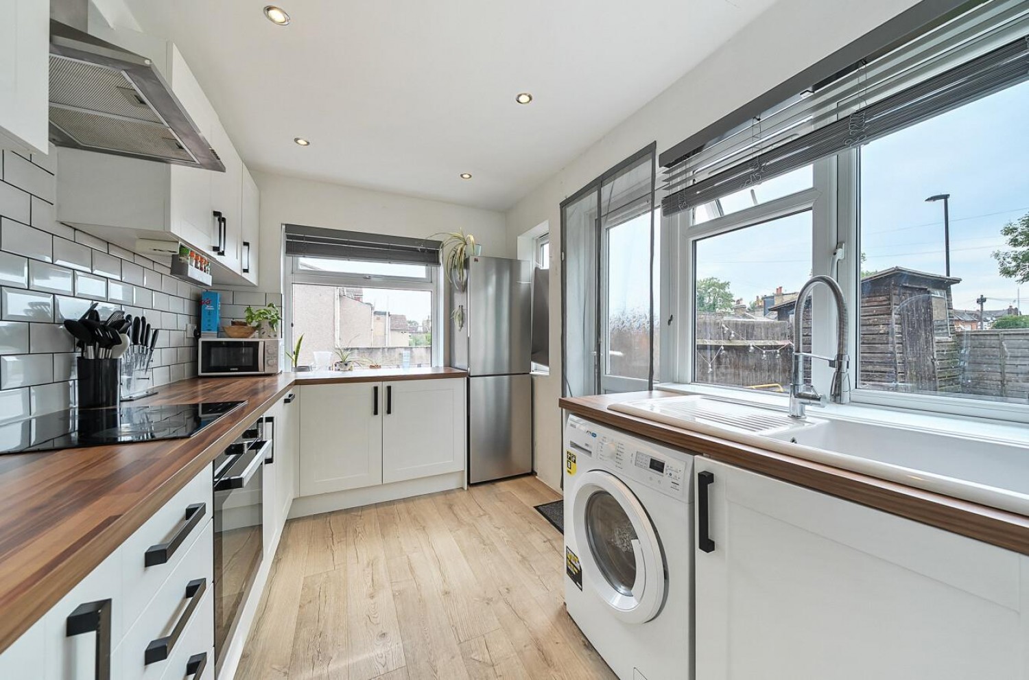 Faversham Road, London, SE6 4XE