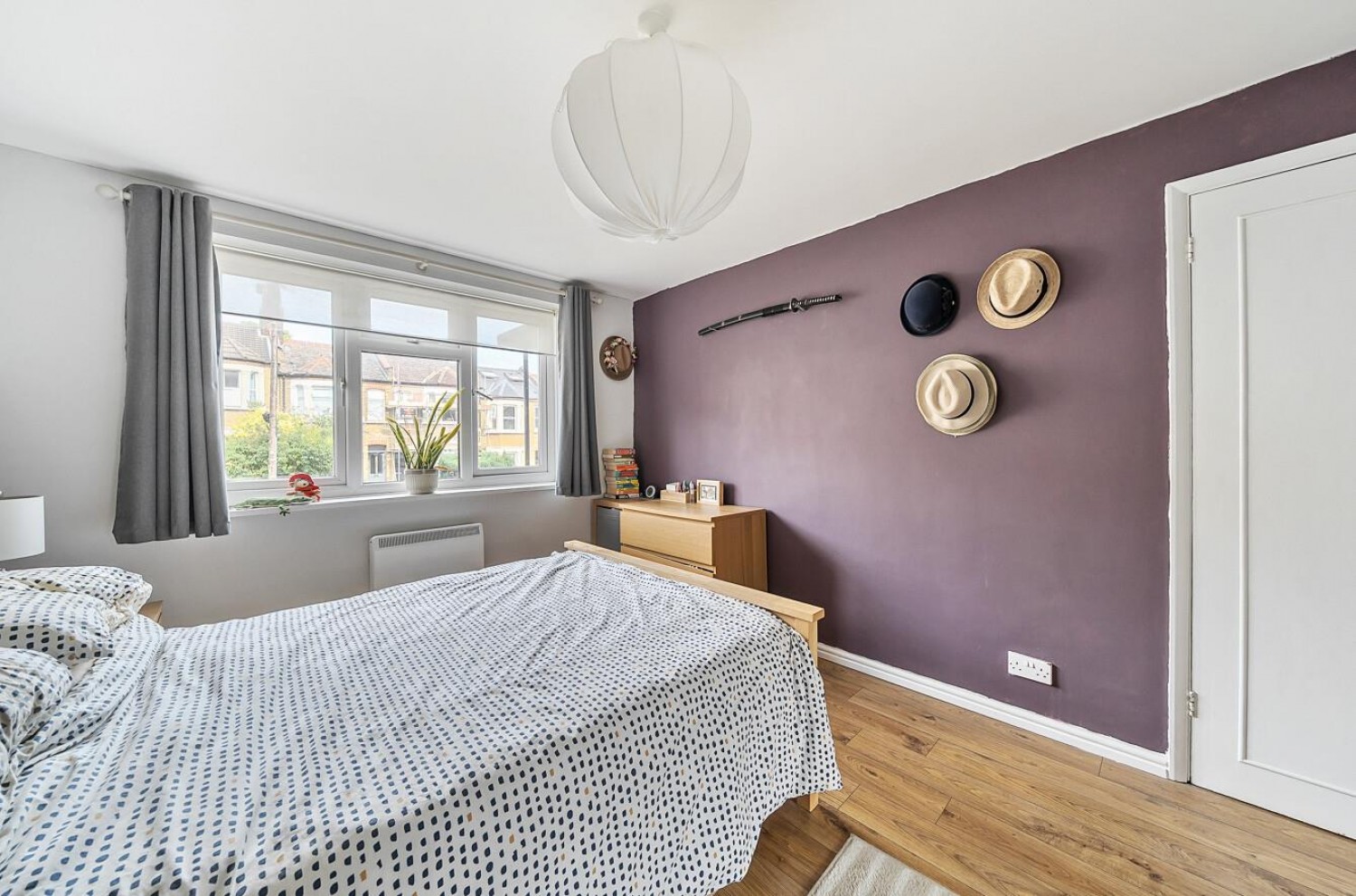 Faversham Road, London, SE6 4XE