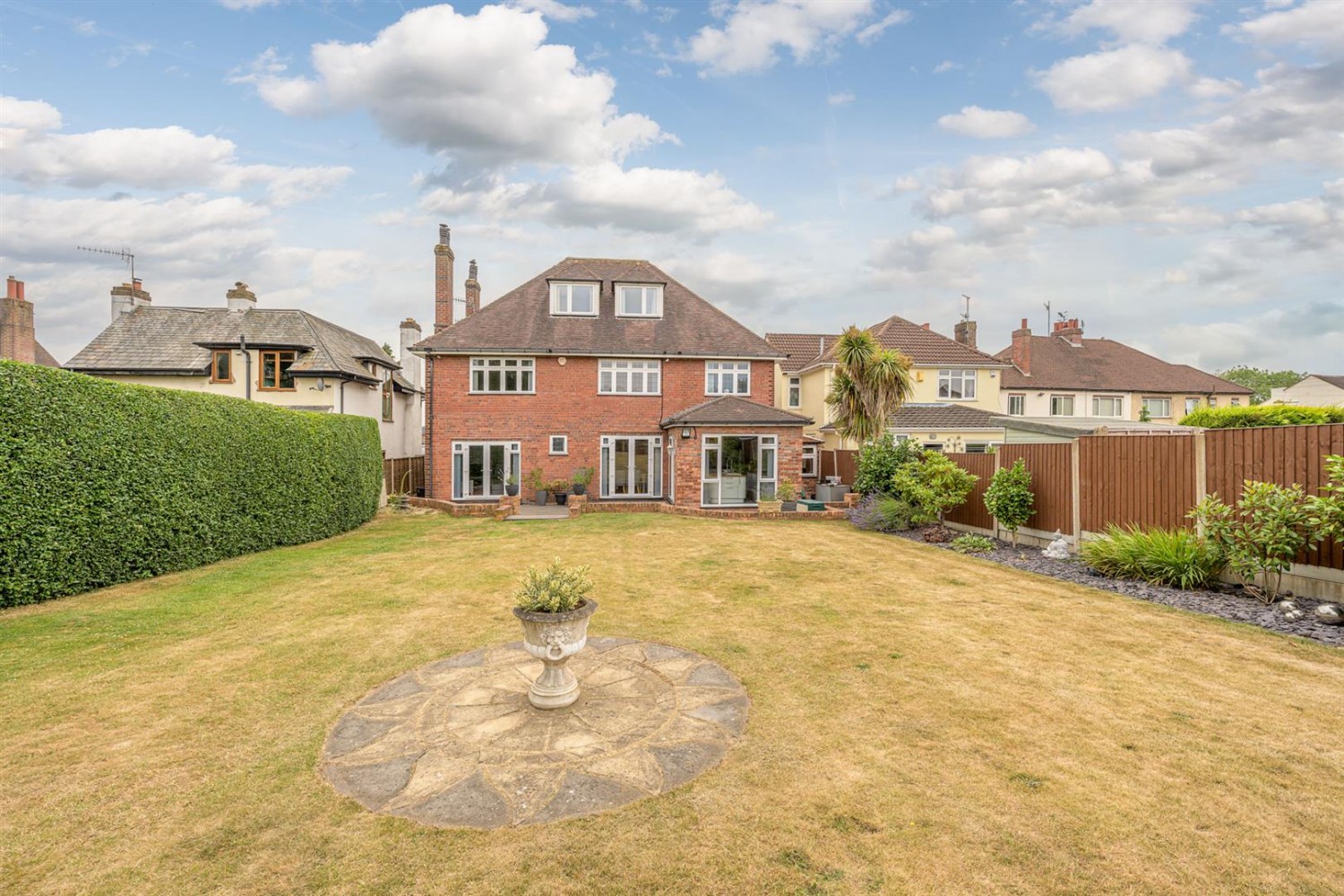 Daycot House, Stream Road, Kingswinford, DY6 9NT