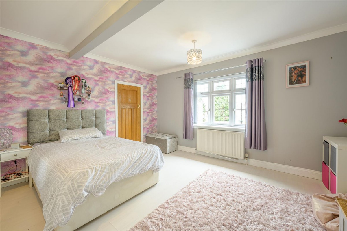 Daycot House, Stream Road, Kingswinford, DY6 9NT