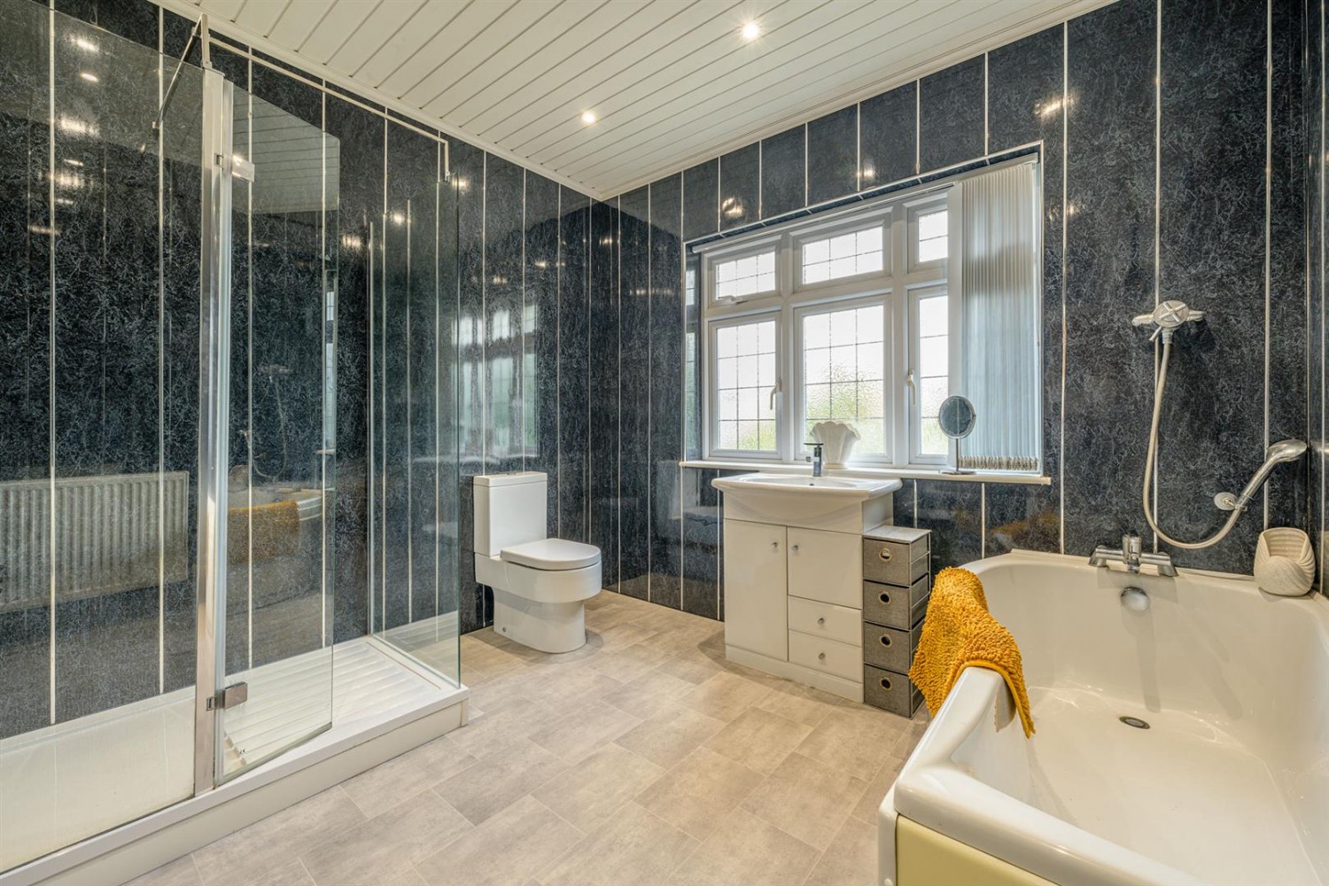 Daycot House, Stream Road, Kingswinford, DY6 9NT